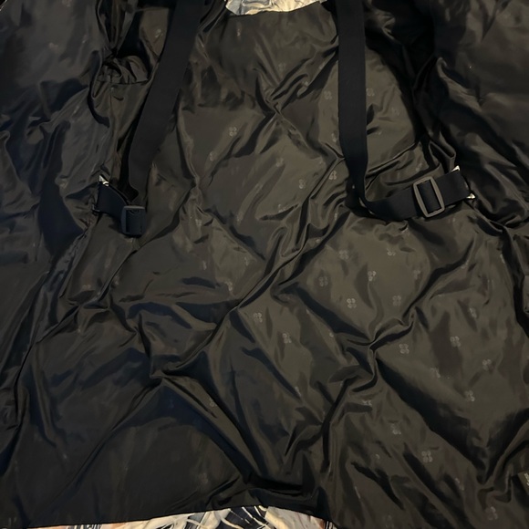 Sweaty Betty Abstract Print Parka with Cream Collar - Picture 11 of 12